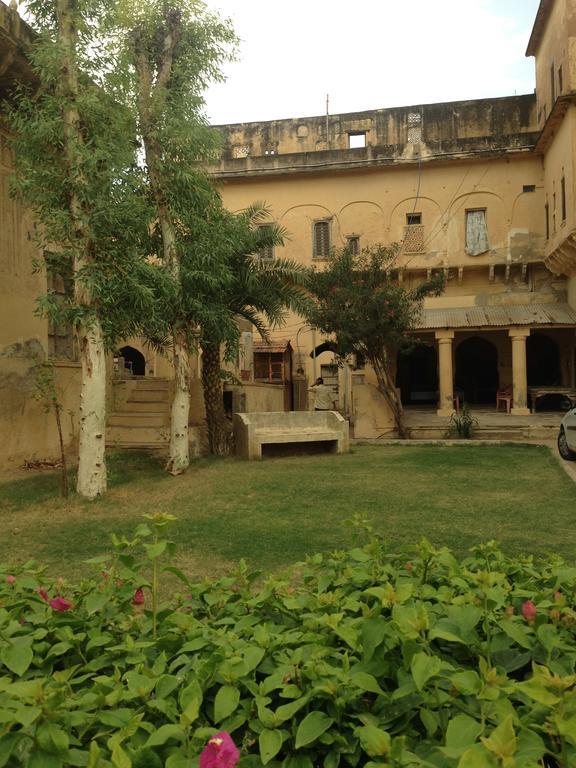 Отель Narayan Niwas Castle Ramgarh Shekhawati Экстерьер фото